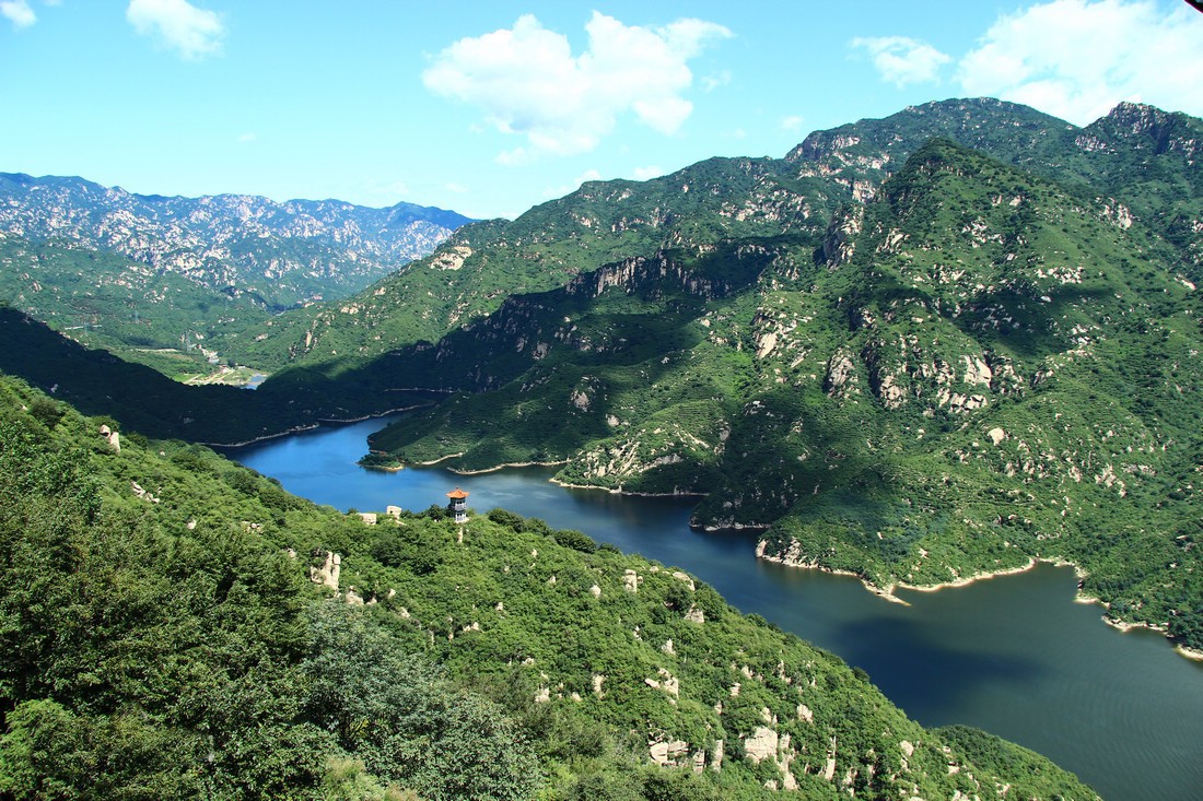 清遠(yuǎn)筆架山青龍峽漂流